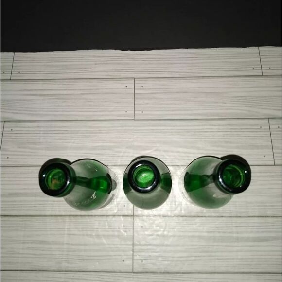 Vintage Soda Bottles Seven Up 7up & Squirt Set Of 3 Green Bottles 8'in Tall - Picture 8 of 9